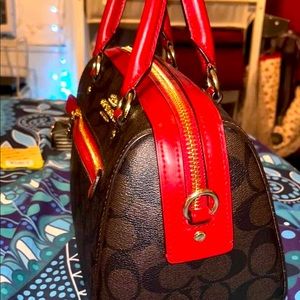 Coach purse medium size. Brand new, never used!